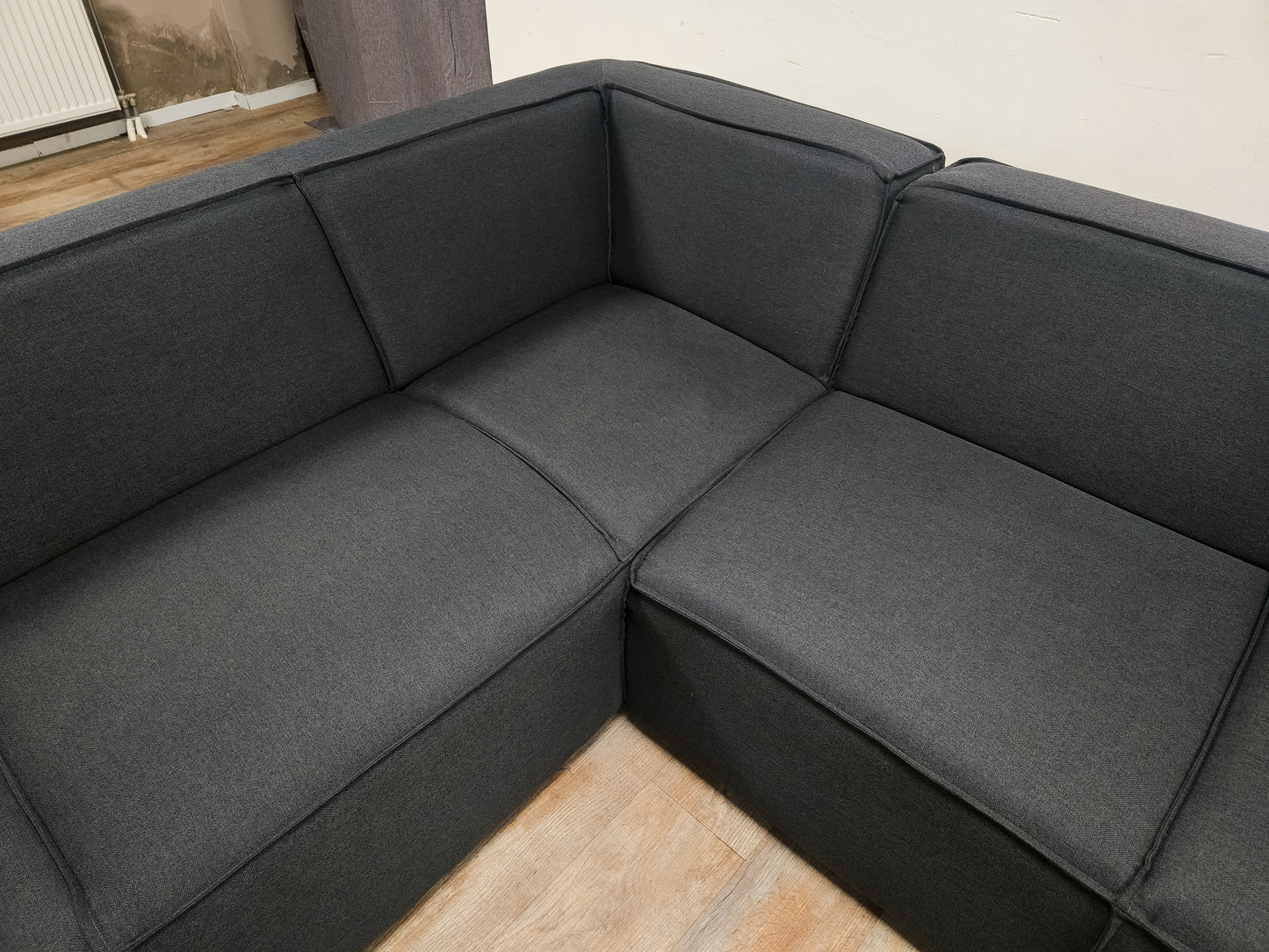 Zeer Mooi Antraciet Hoekbank - BanxteL - 2dehandse Bankstellen