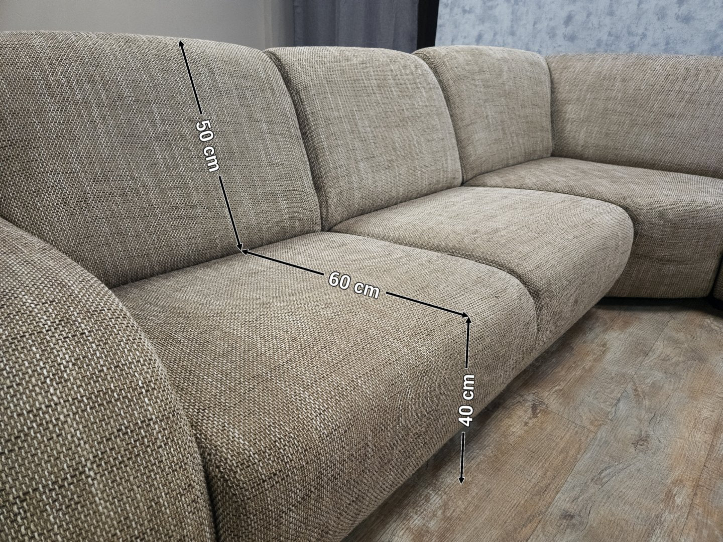 Mooi Groot Beige Hoekbank - BanxteL - 2dehandse Bankstellen