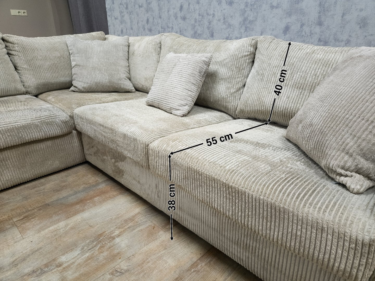 Mooi Groot Beige Ribstof Hoekbank
