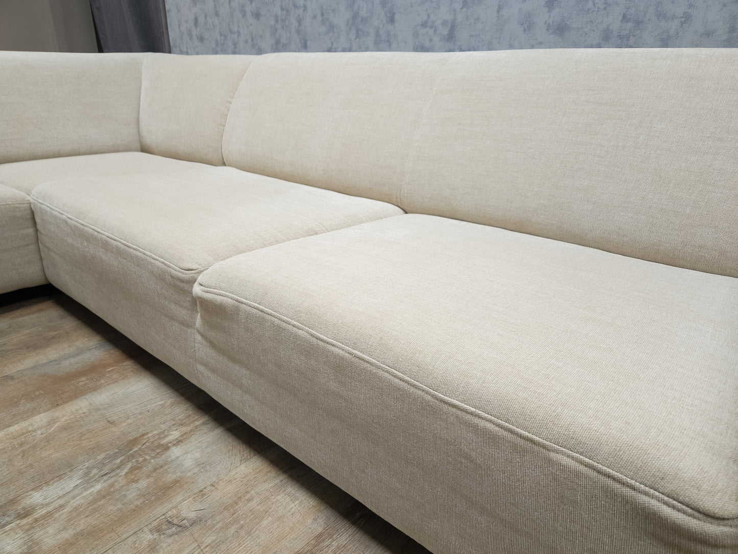Zeer Mooi Beige Hoekbank
