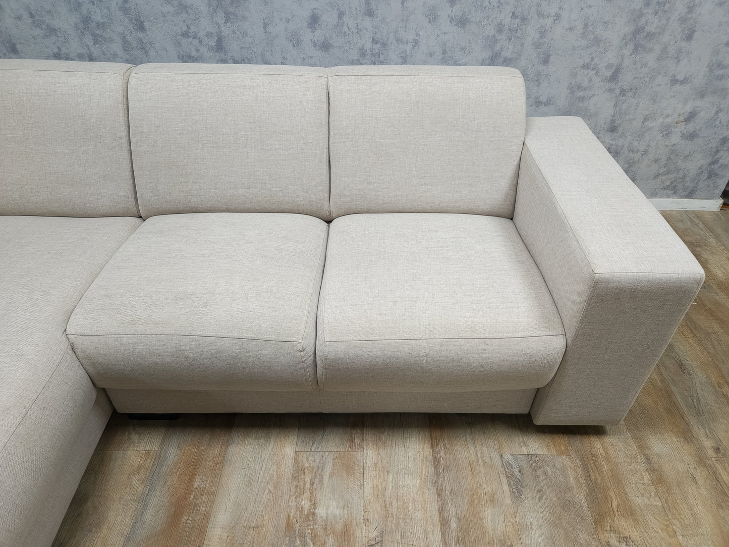 Zeer Mooi Beige Hoekbank van HACO WONEN - BanxteL - 2dehandse Bankstellen