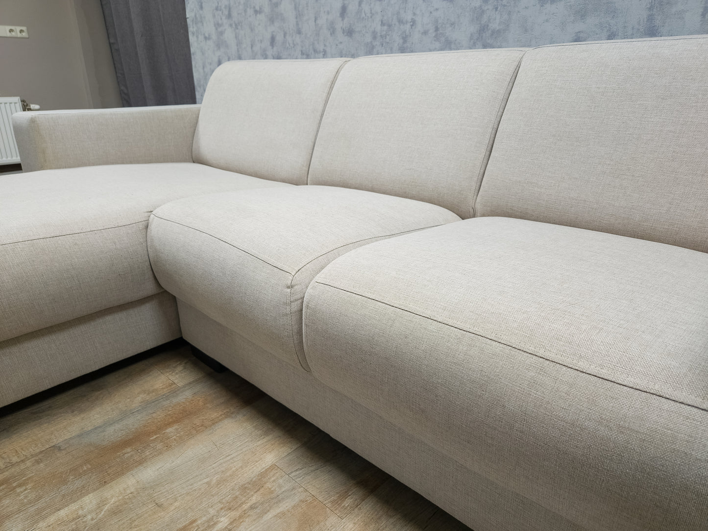 Zeer Mooi Beige Hoekbank van HACO WONEN - BanxteL - 2dehandse Bankstellen