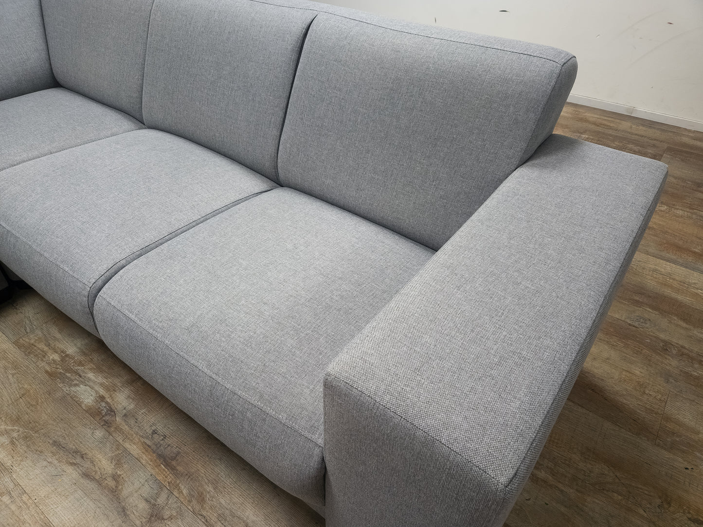 Z.G.A.N Grijs Hoekbank van HACO WONEN - BanxteL - 2dehandse Bankstellen