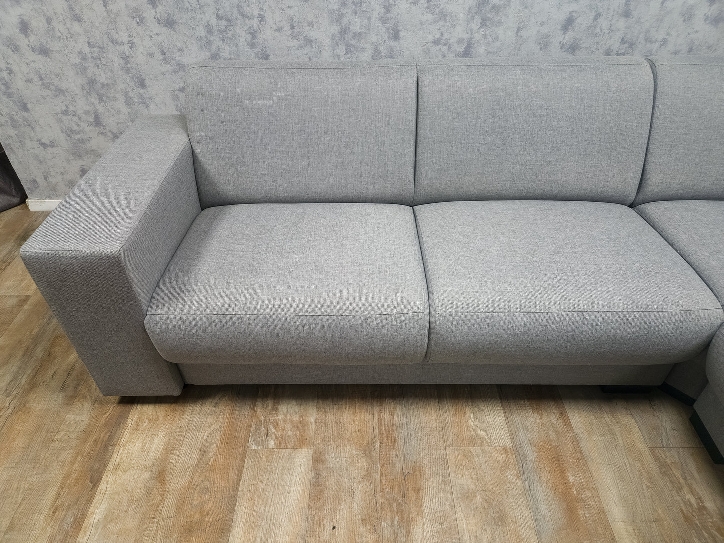 Z.G.A.N Grijs Hoekbank van HACO WONEN - BanxteL - 2dehandse Bankstellen