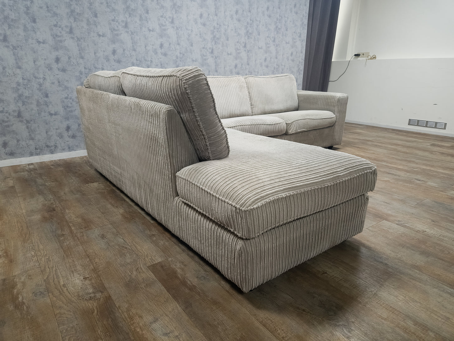 Z.G.A.N Beige Ribstof Hoekbank - BanxteL - 2dehandse Bankstellen