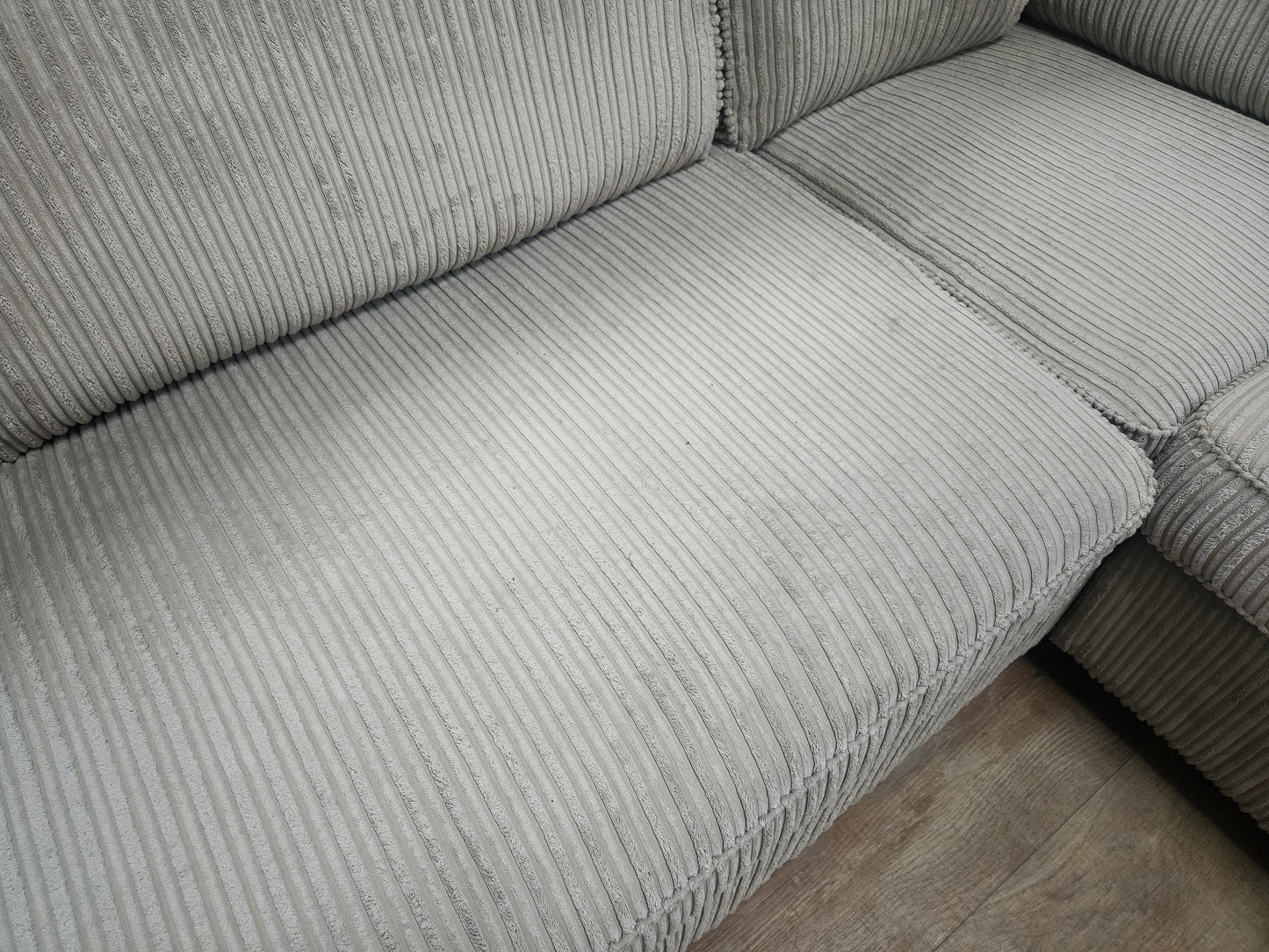 Z.G.A.N Beige Ribstof Hoekbank - BanxteL - 2dehandse Bankstellen