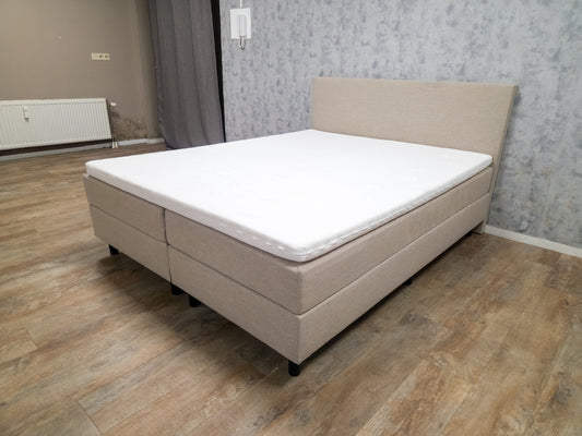 Zeer Mooi BEIGE Boxpring Bed met Topper | 160X200