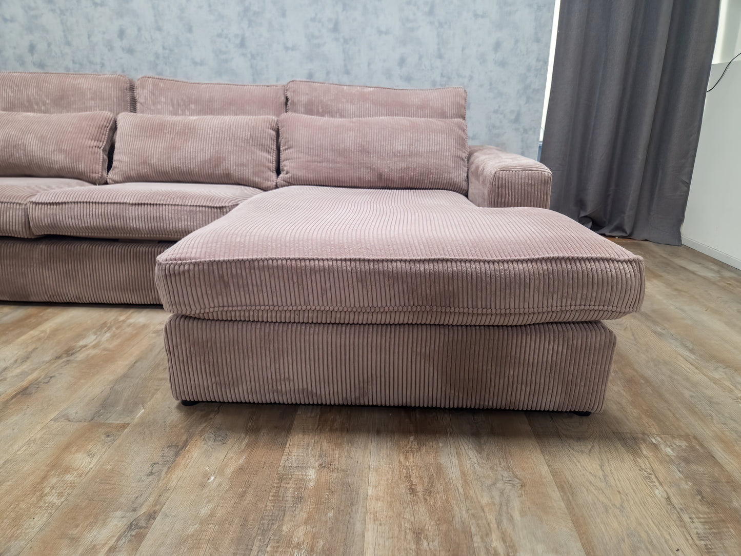 Z.G.A.N Roze Ribstof U Bankstel