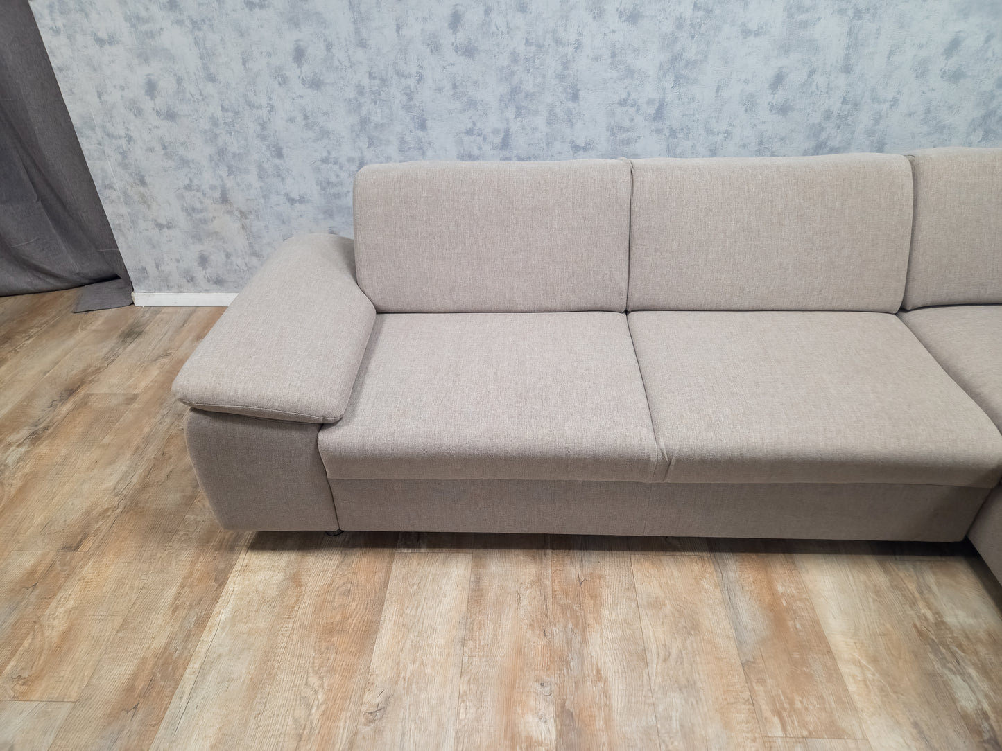 Prachtig Taupe Kleur Hoekbank