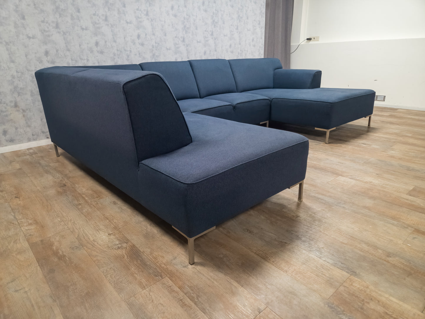 Mooi BLAUWE U Bankstel van MONTEL FRESH