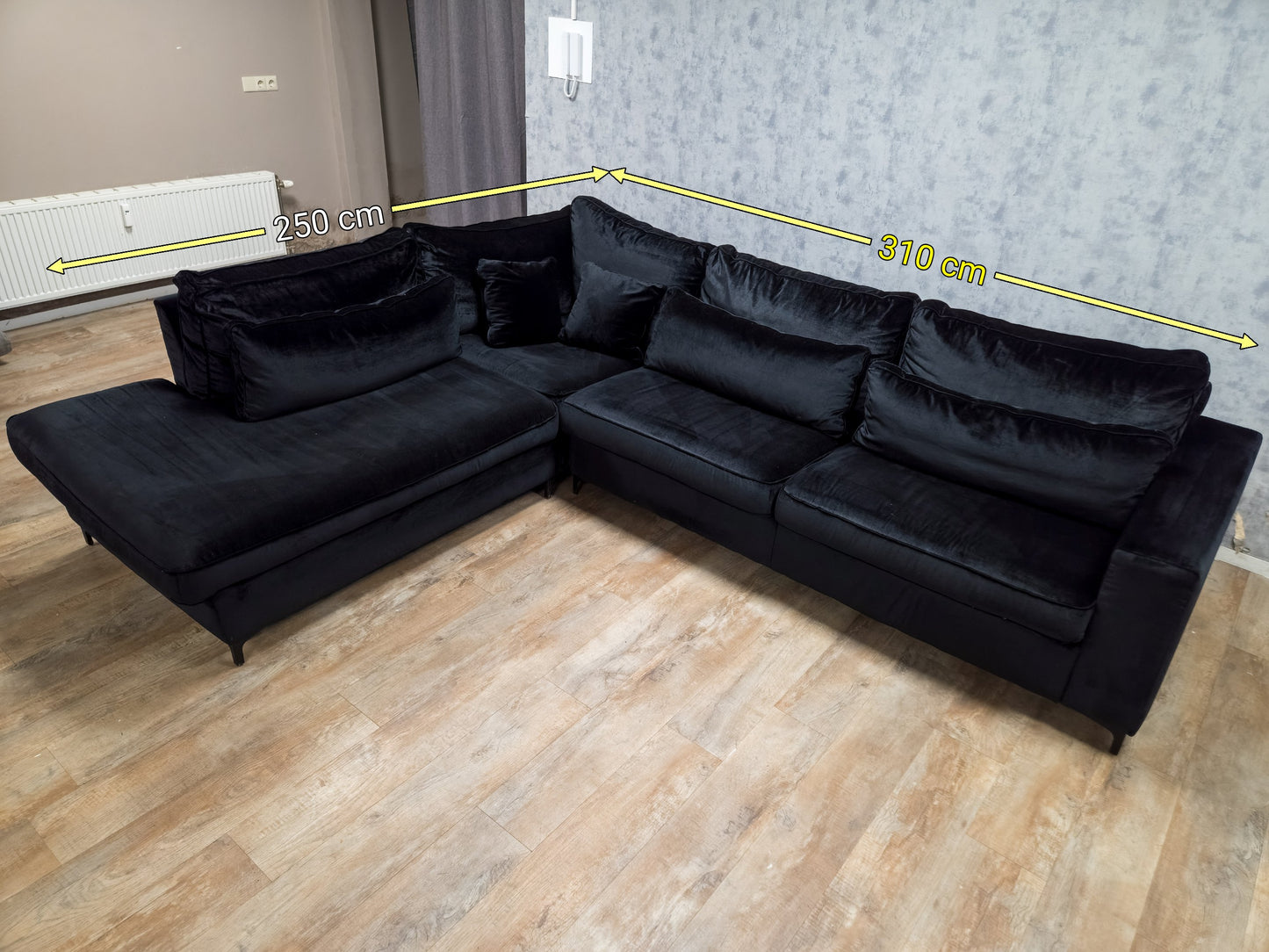 Zeer Mooi Zwart Velvet Hoekbank