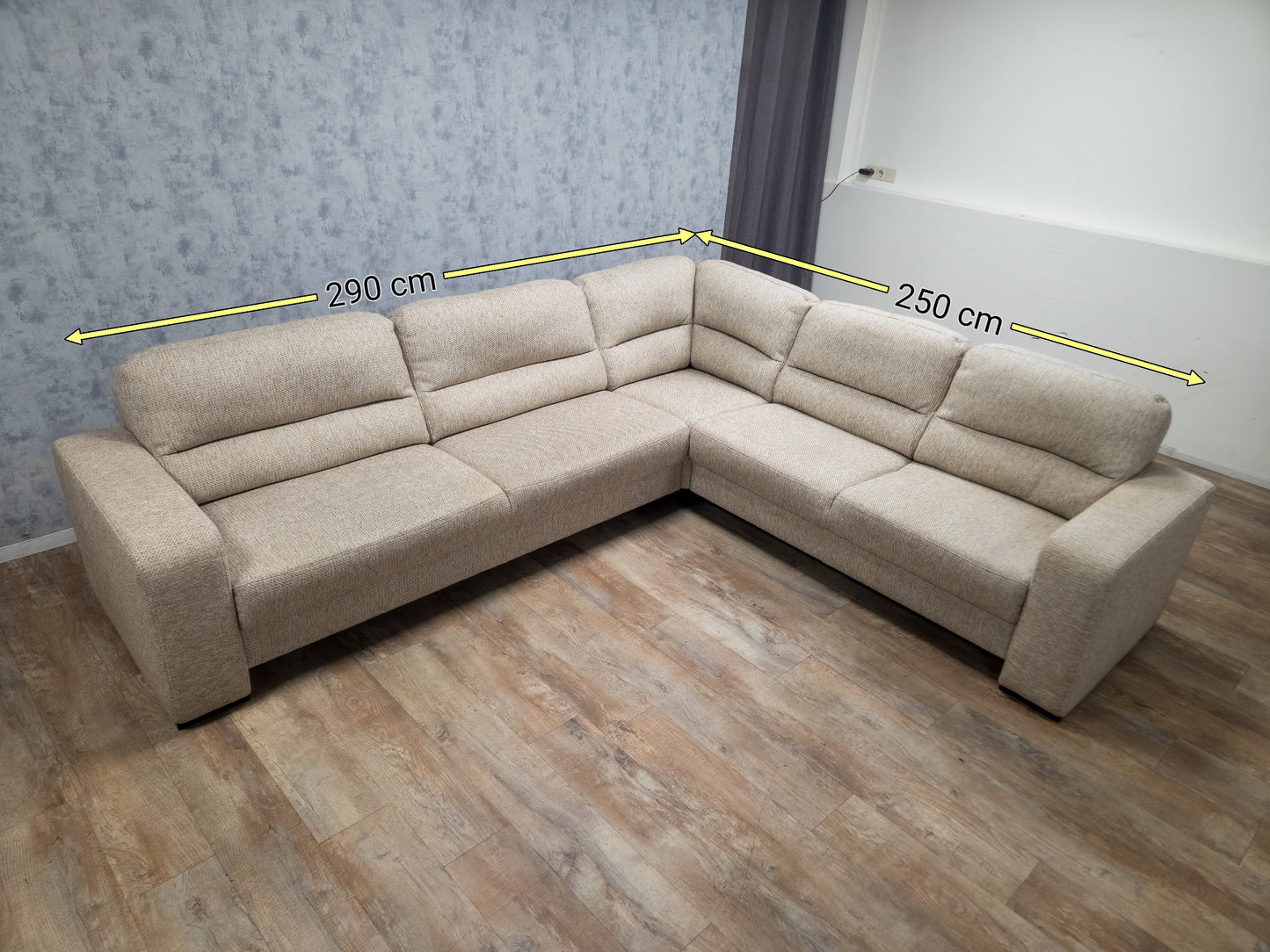 Grote Beige Hoekbank – Luxe Comfort voor de Woonkamer