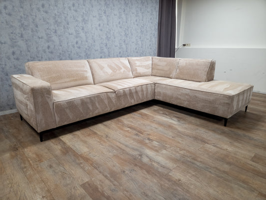 Groot Beige Hoekbank – Elegant Design met Luxe Zitcomfort