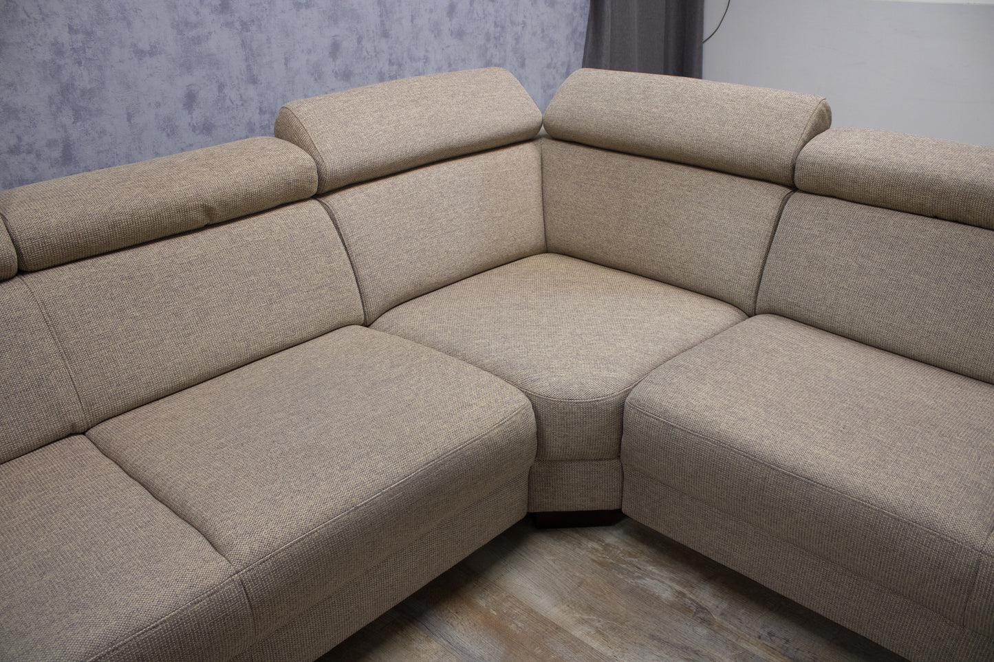 Mooie Groot Beige Hoekbank - BanxteL - 2dehandse Bankstellen