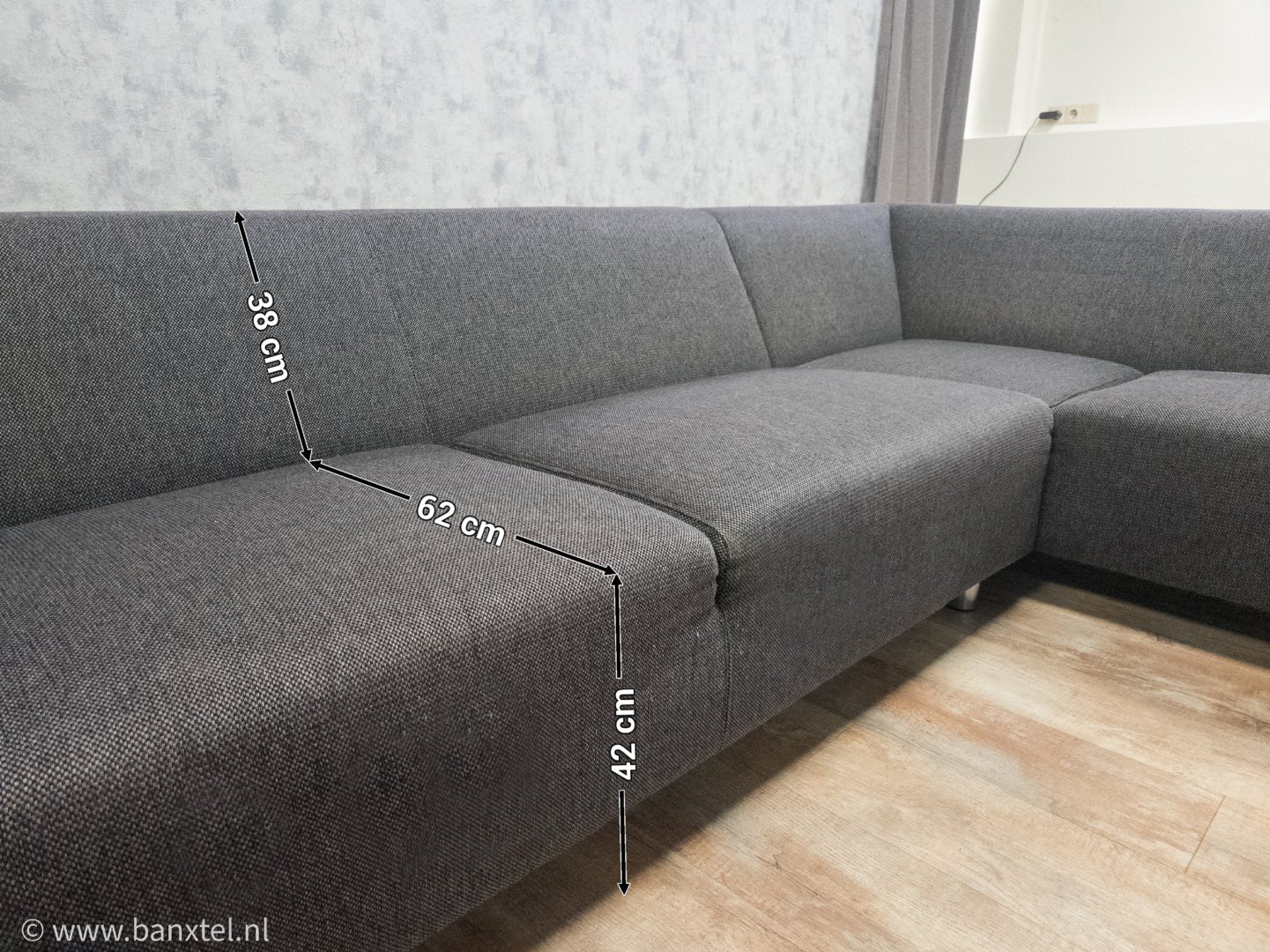 Zeer Mooi Antraciet Hoekbank van VT WONEN
