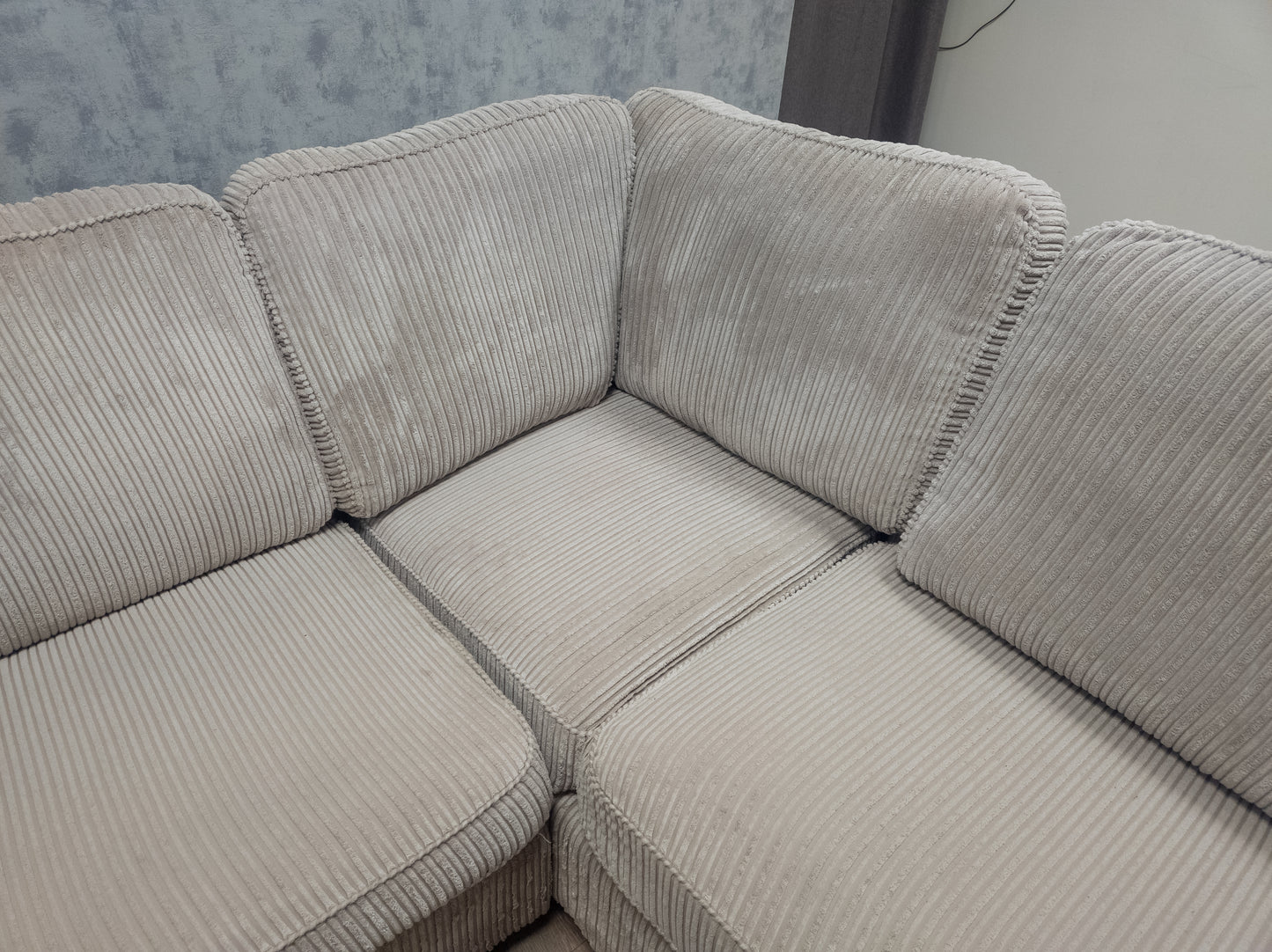 Zeer Mooi Beige RIBSTOF Hoekbank