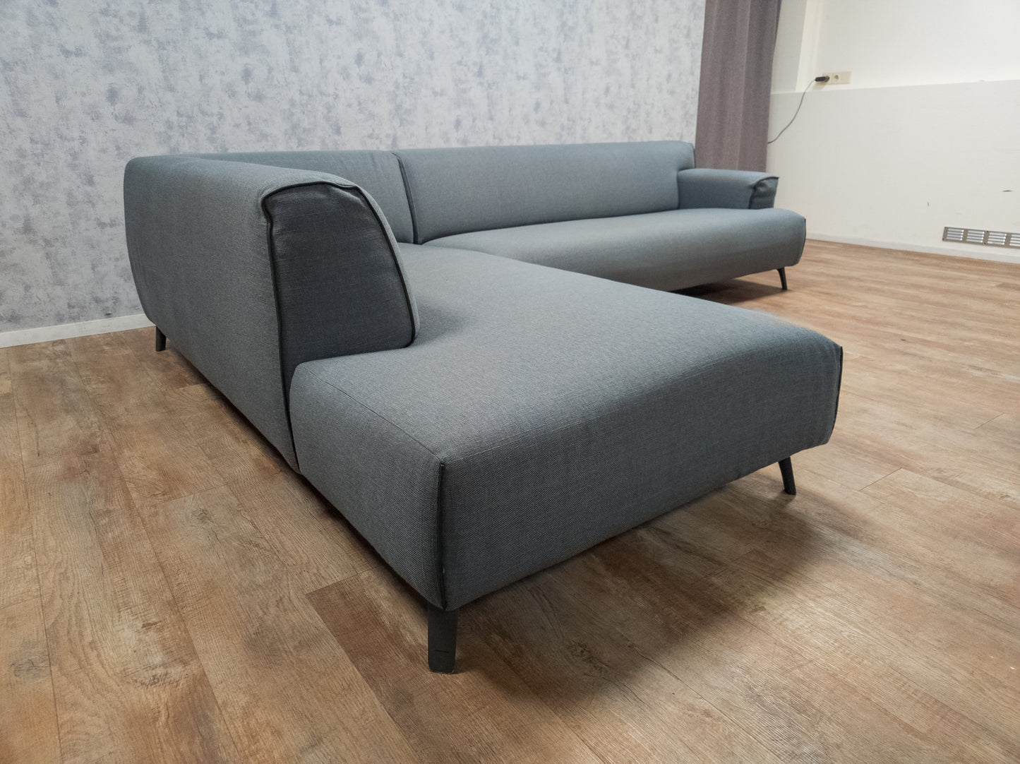 LEOLUX OSCAR Designer Hoekbank - BanxteL - 2dehandse Bankstellen