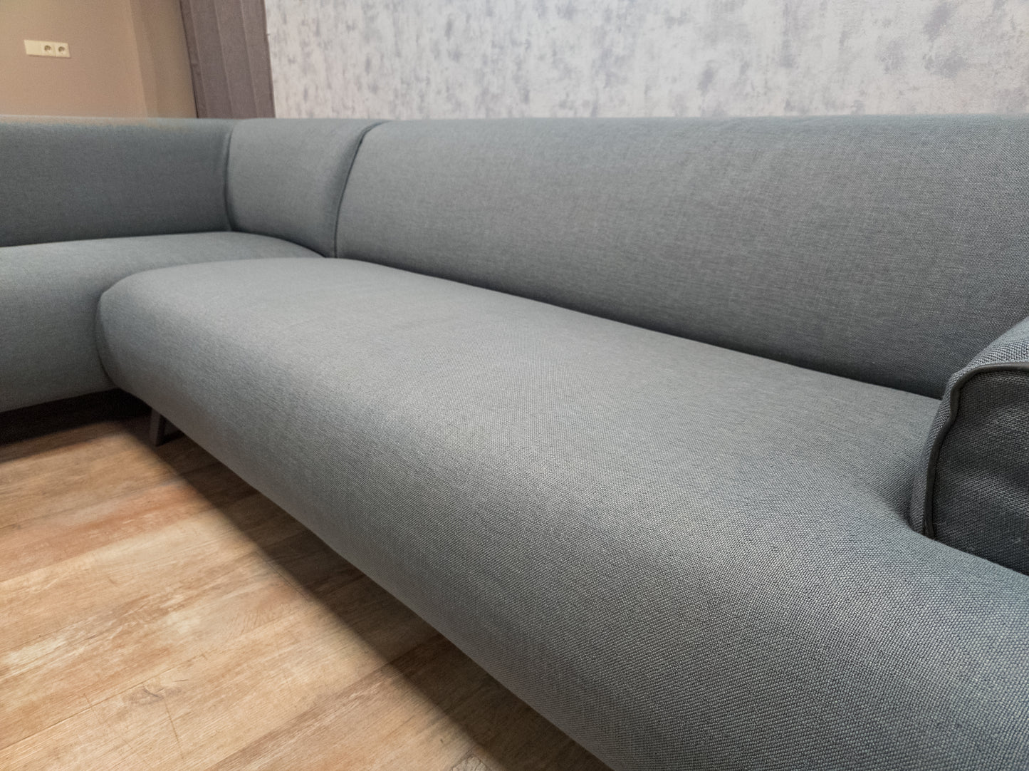 LEOLUX OSCAR Designer Hoekbank - BanxteL - 2dehandse Bankstellen
