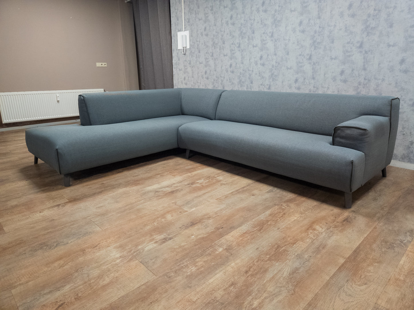 LEOLUX OSCAR Designer Hoekbank - BanxteL - 2dehandse Bankstellen