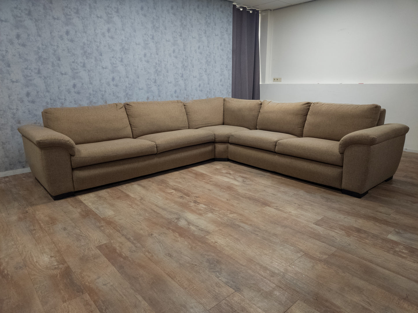 Zeer Mooi Groot Beige Hoekbank - BanxteL - 2dehandse Bankstellen