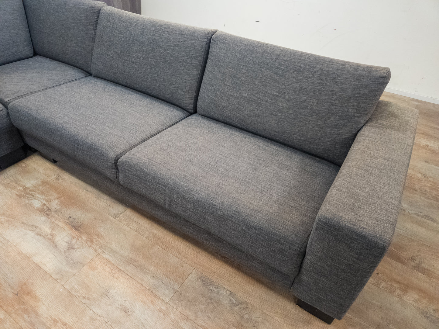Mooi Groot Antraciet Hoekbank - BanxteL - 2dehandse Bankstellen