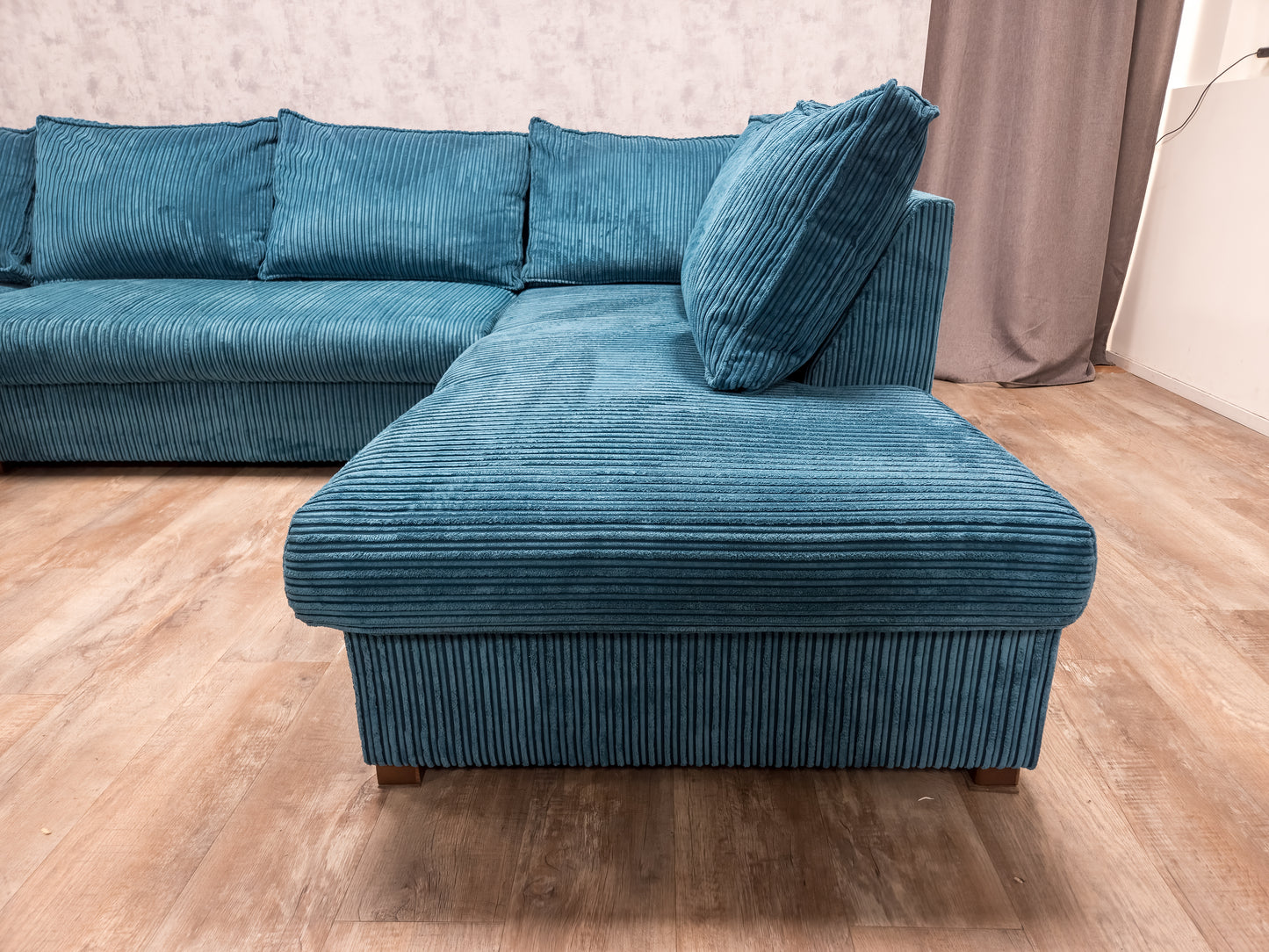 ZEER MOOI BLAUWE AQUA RIBSTOF U BANKSTEL