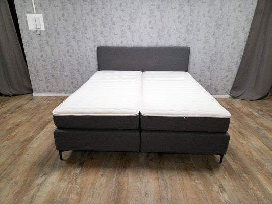 Zeer Mooi Antraciet Boxpring Bed van SWISS SENSE | 180X200