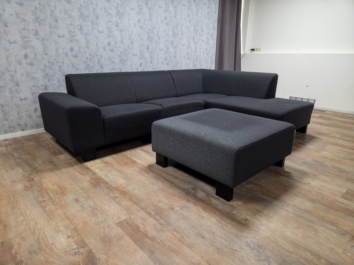 Mooi Antraciet Hoekbank met Hocker