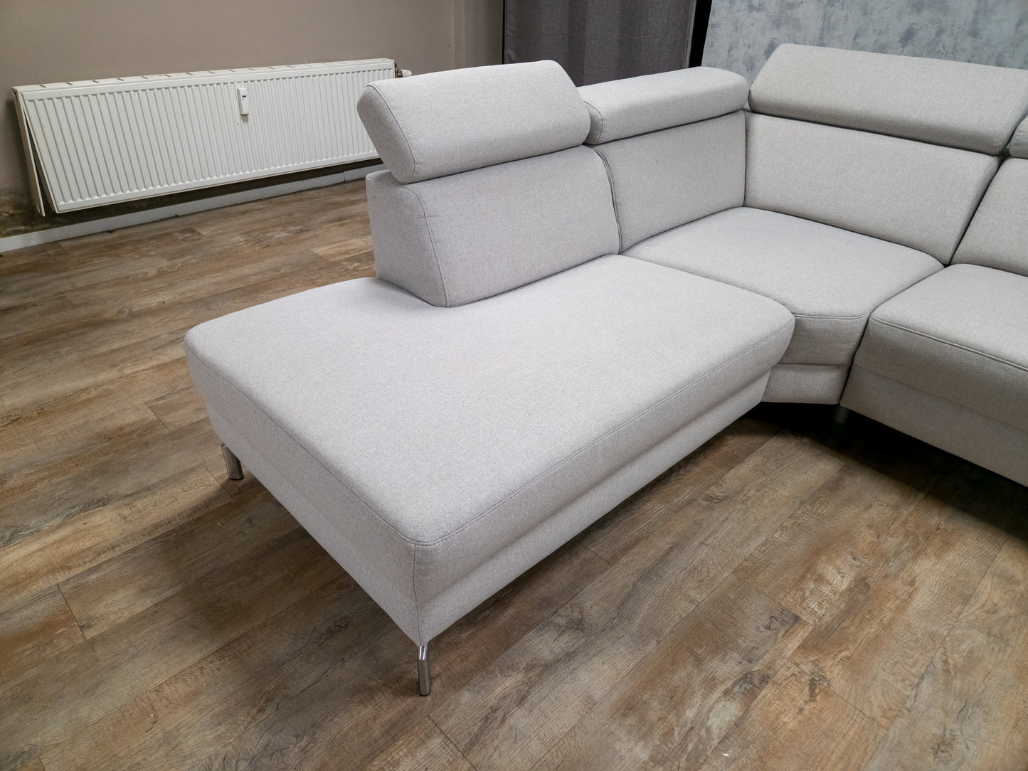 PRACHTIG WITGRIJS MONTEL MODENA DESIGN HOEKBANK