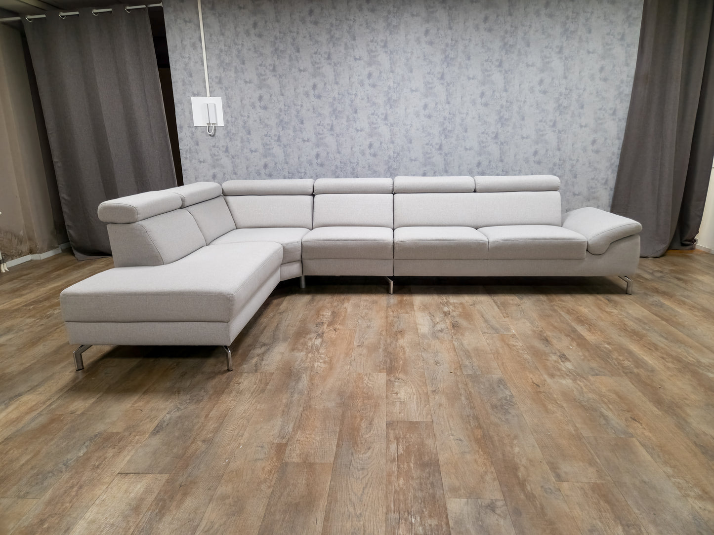 PRACHTIG WITGRIJS MONTEL MODENA DESIGN HOEKBANK