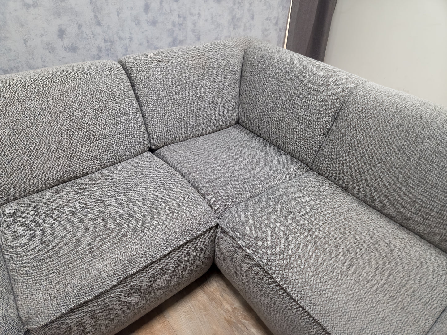 Mooi Grijs Hoekbank met Hocker