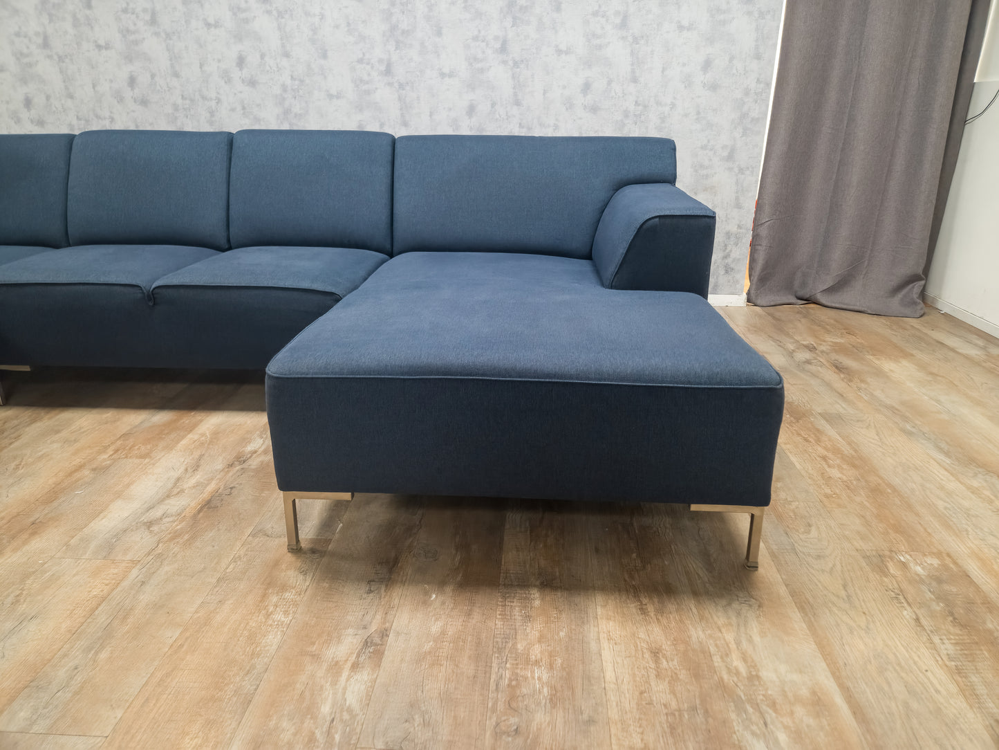 Mooi BLAUWE U Bankstel van MONTEL FRESH