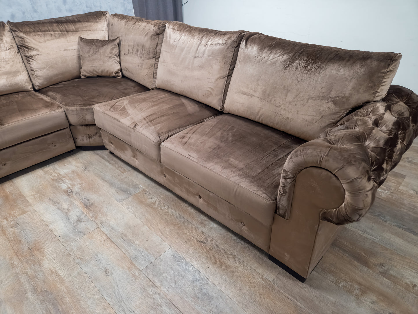 Zeer Mooi Groot Taupe Velvet Hoekbank