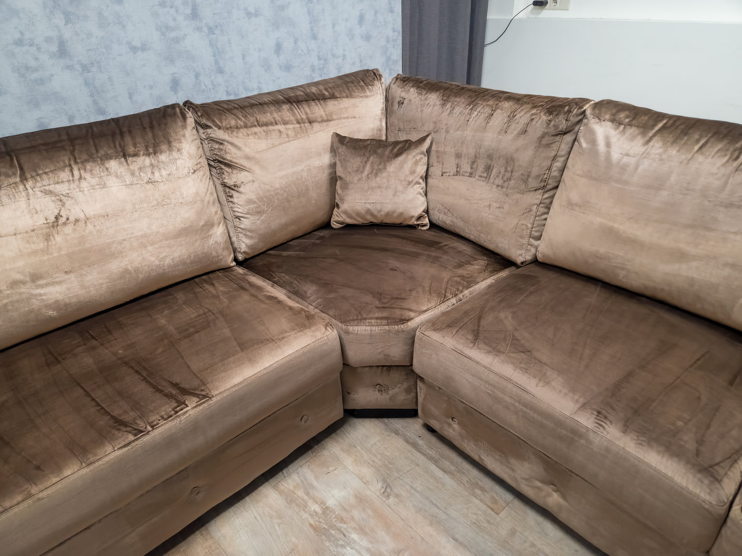 Zeer Mooi Groot Taupe Velvet Hoekbank