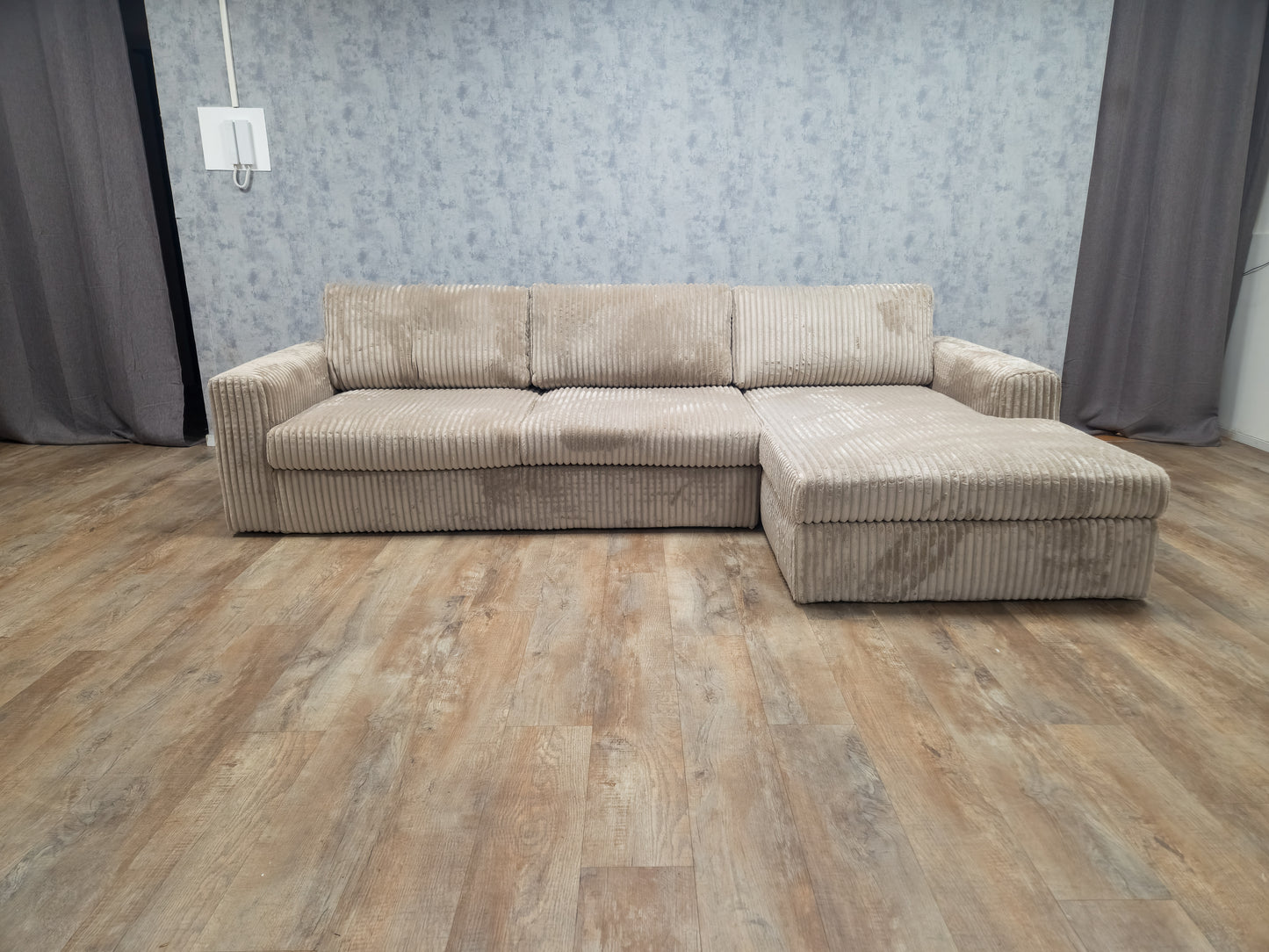 NIEUWE Taupe RIBSTOF Hoekbank