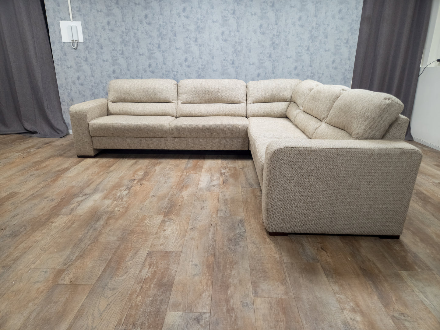 Grote Beige Hoekbank – Luxe Comfort voor de Woonkamer