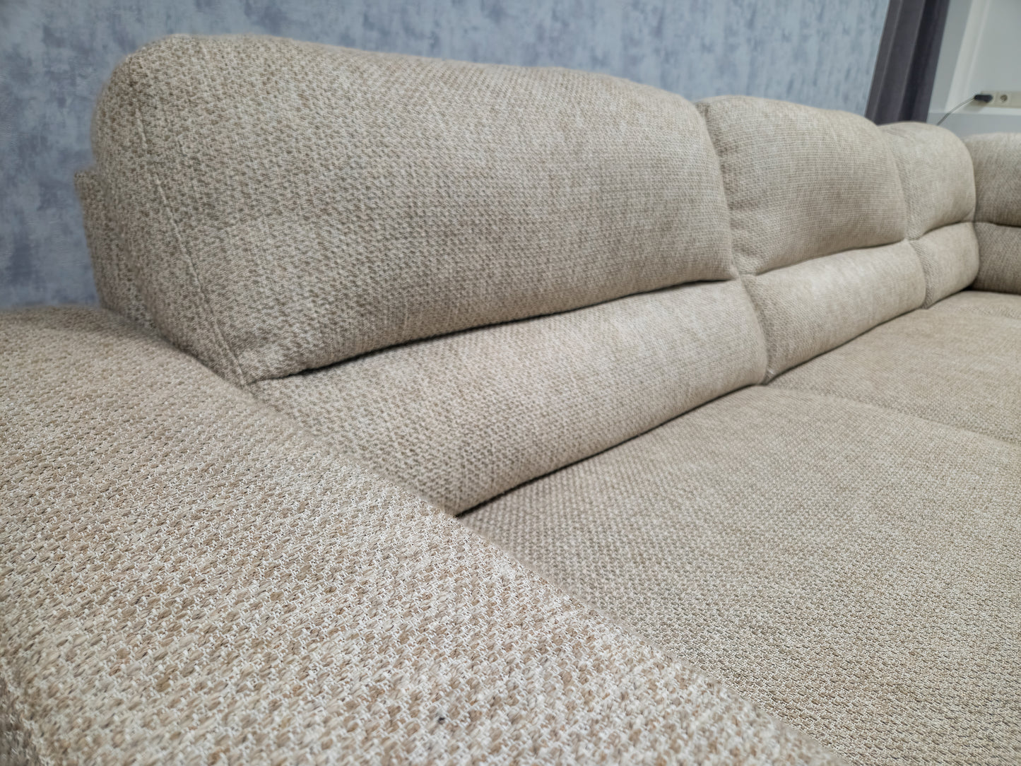 Grote Beige Hoekbank – Luxe Comfort voor de Woonkamer