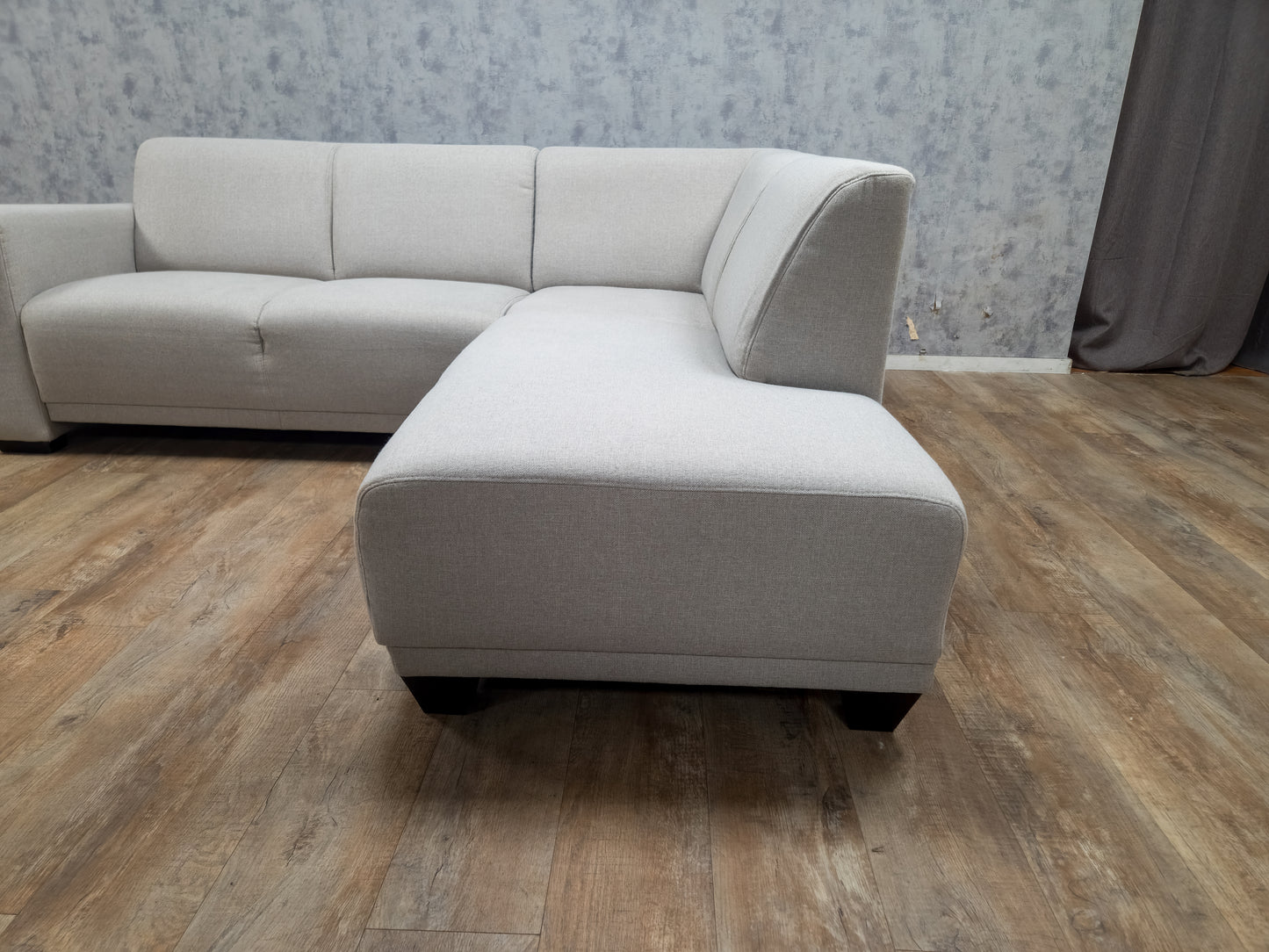 Wit HoekBank (2e Hands) – Luxe Comfort & Modern Design