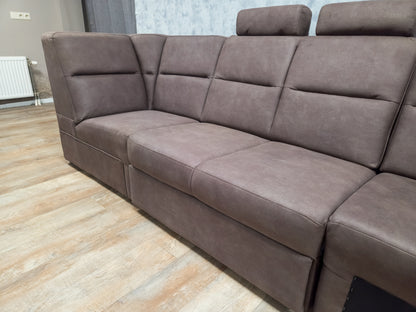 (Nieuwe) Mooie Bruine Rechte Bank - met Opberglade en Hoofdsteunen