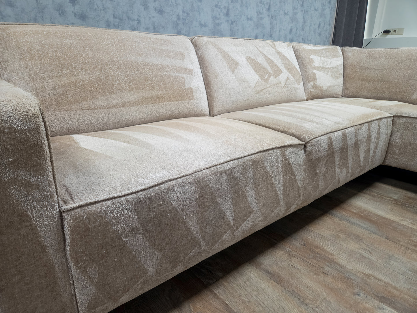 Groot Beige Hoekbank – Elegant Design met Luxe Zitcomfort