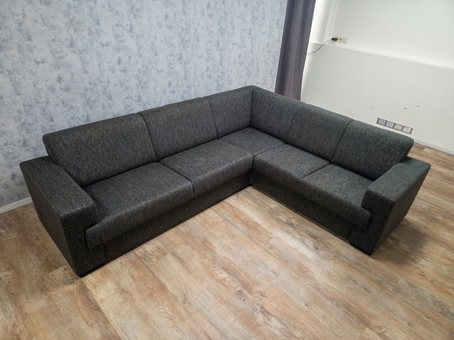 Antraciet Hoekbank – Ruim met Comfortabel Design