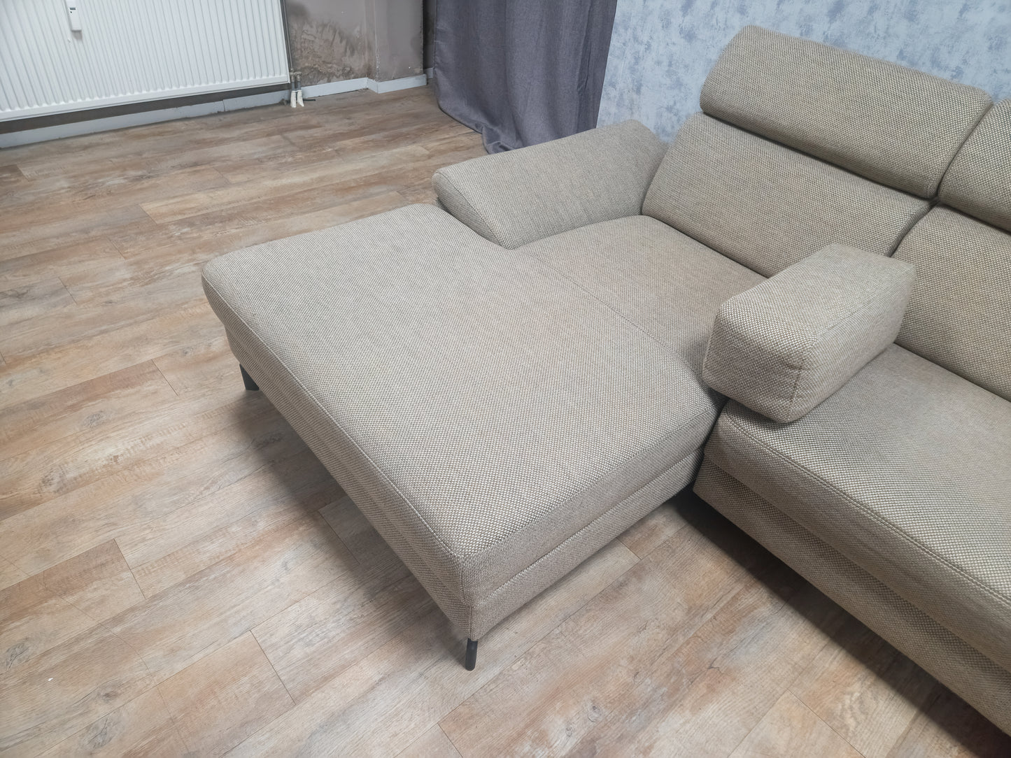 Luxe XXL Grote Beige MONTEL U-Bankstel – Design & Verstelbare Hoofdsteunen