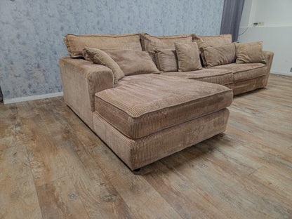 Mooi Taupe Kleur Ribstof Hoekbank