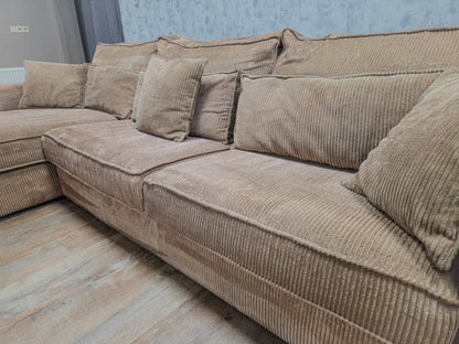 Mooi Taupe Kleur Ribstof Hoekbank