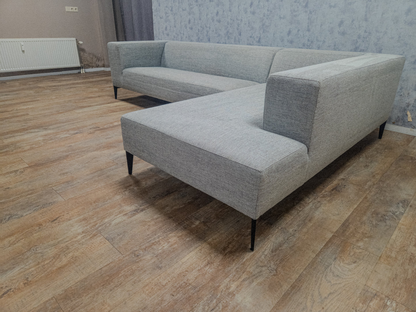 Mooi Grijs Hoekbank van KOONZO