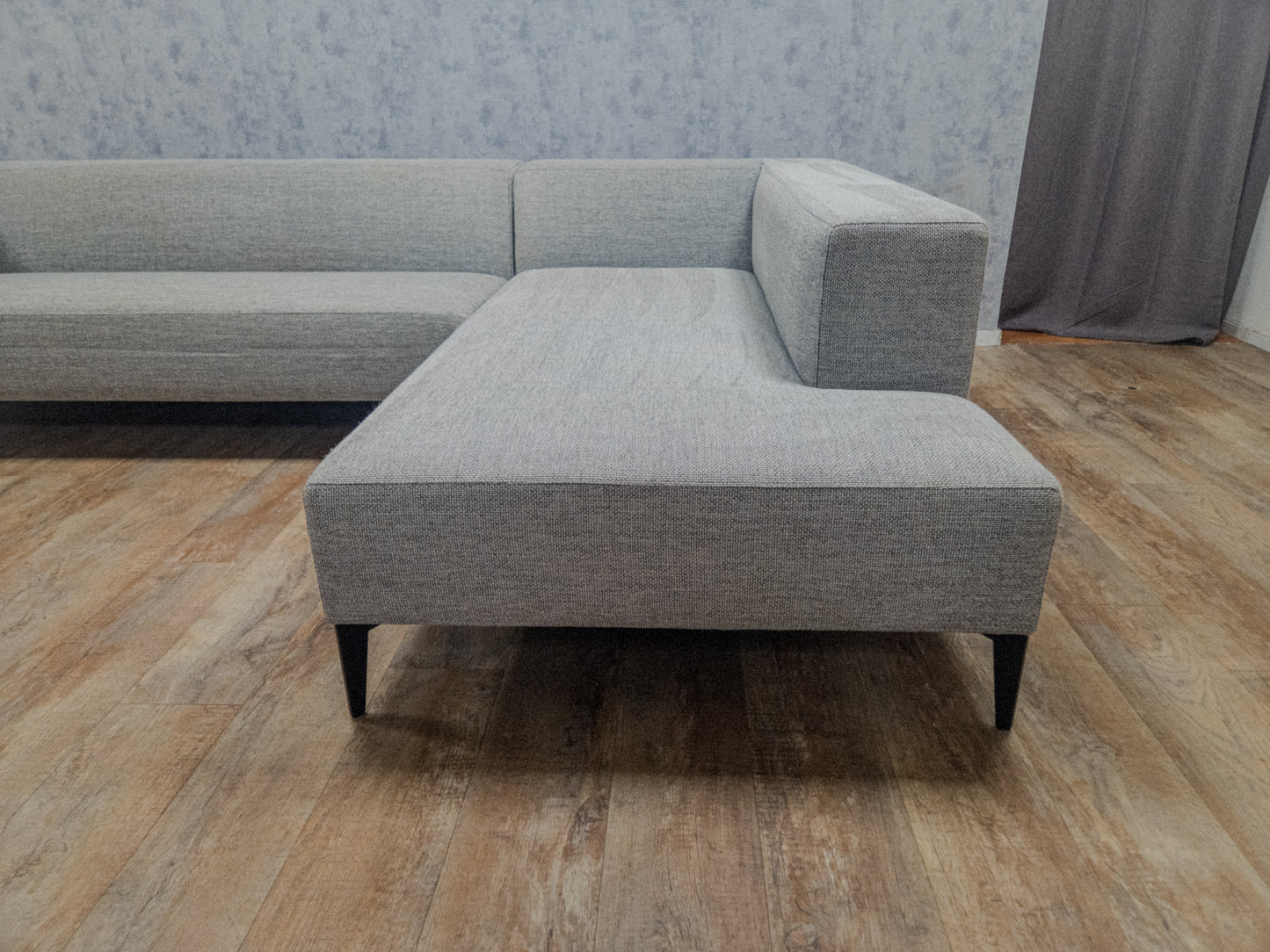 Mooi Grijs Hoekbank van KOONZO