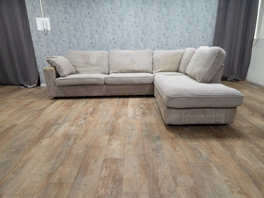 Zeer Mooi Beige Ribstof Hoekbank