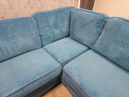 Prachtig Blauwe Ribstof Hoekbank