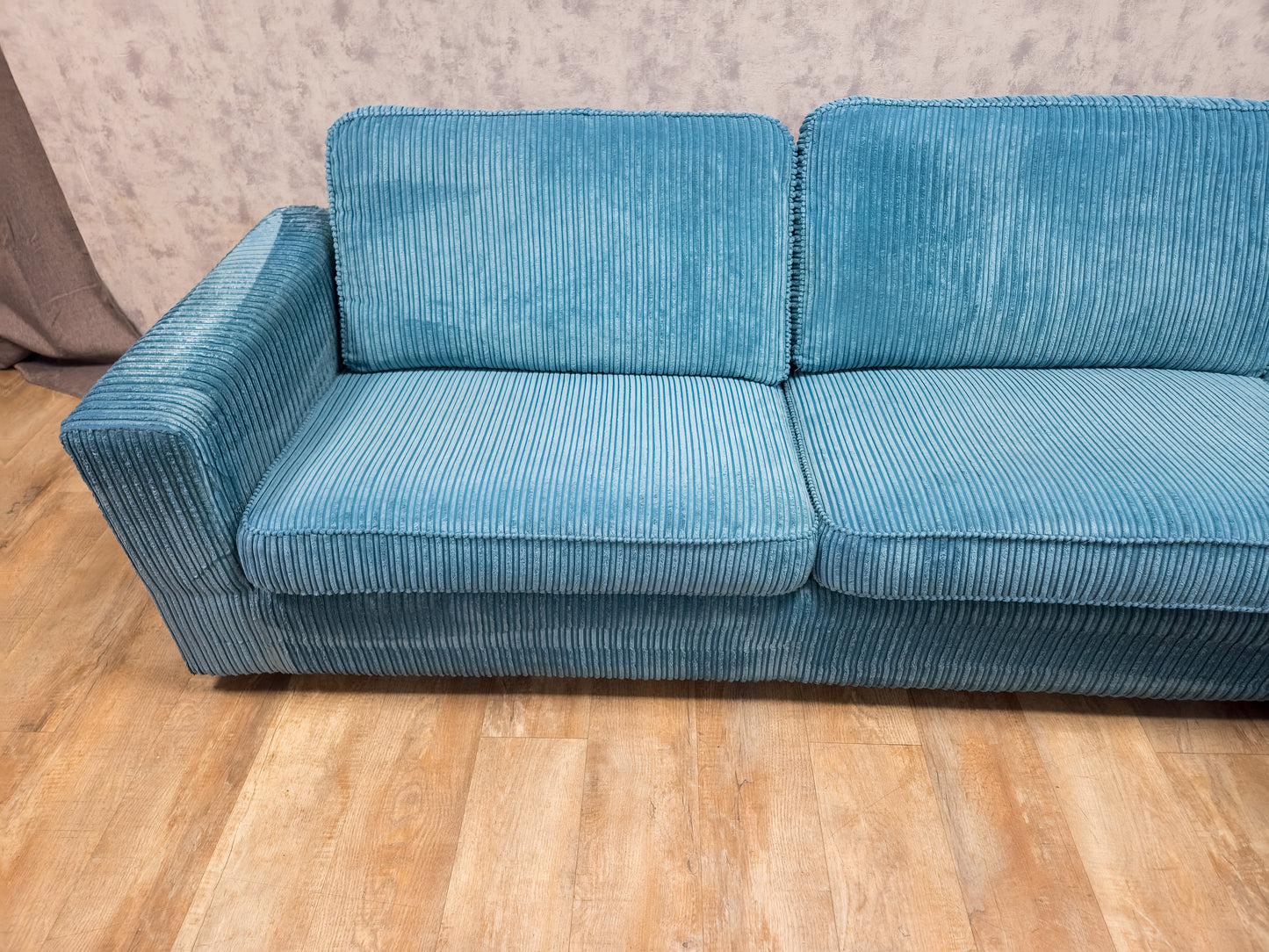Prachtig Blauwe Ribstof Hoekbank