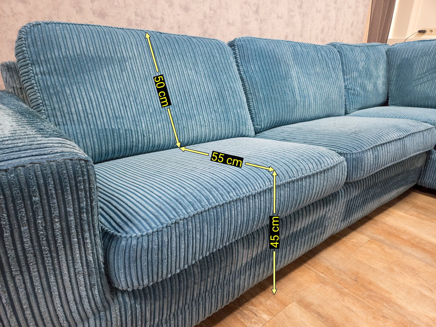 Prachtig Blauwe Ribstof Hoekbank